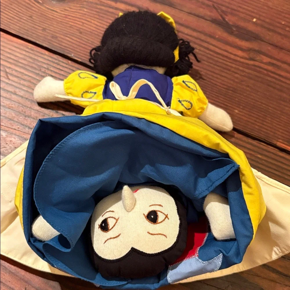 Three-in-One Snow White, Prince, Evil Queen Doll with Dwarfs (6)